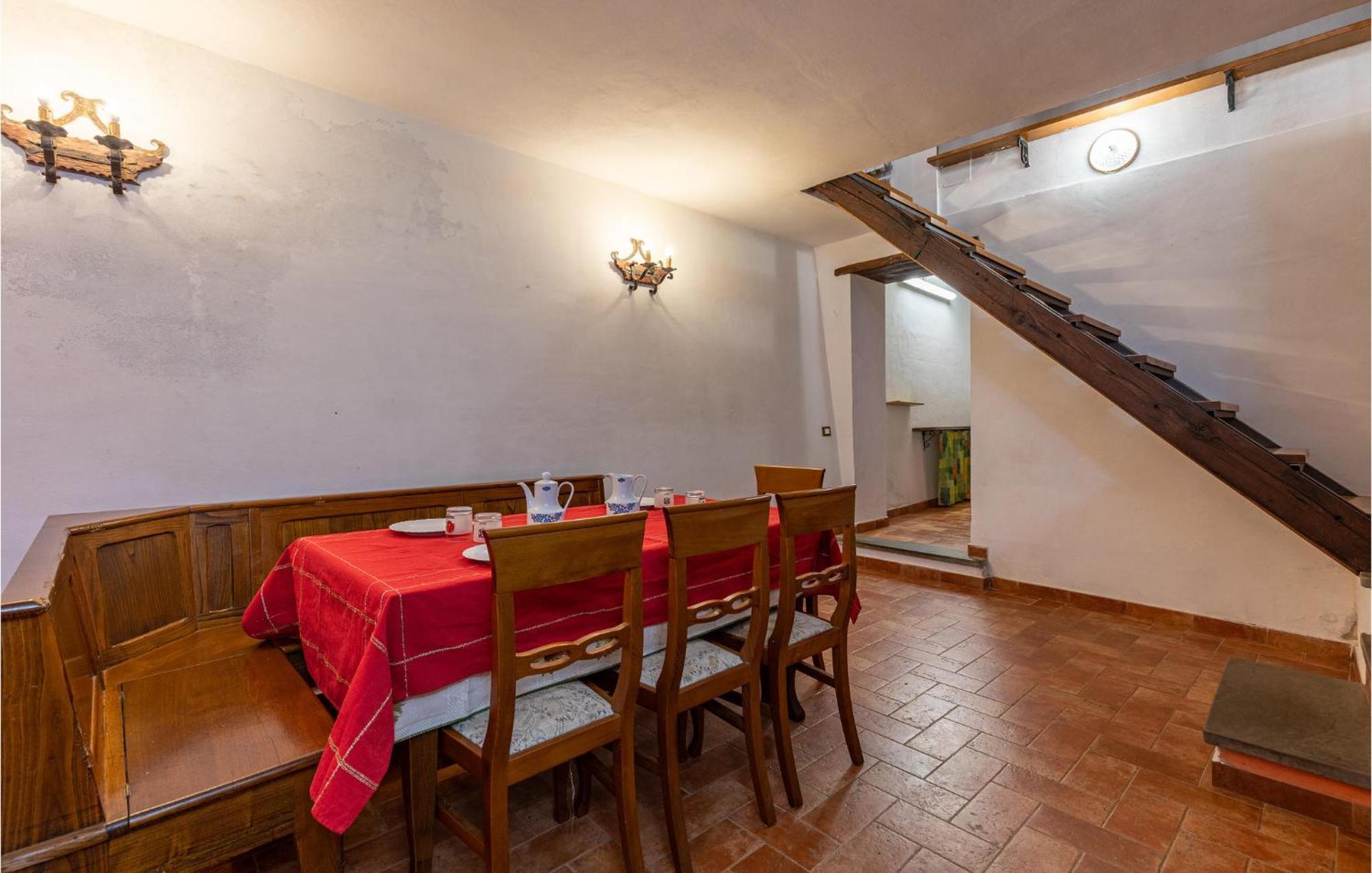 Awesome Home In Marliana With Kitchenette 外观 照片