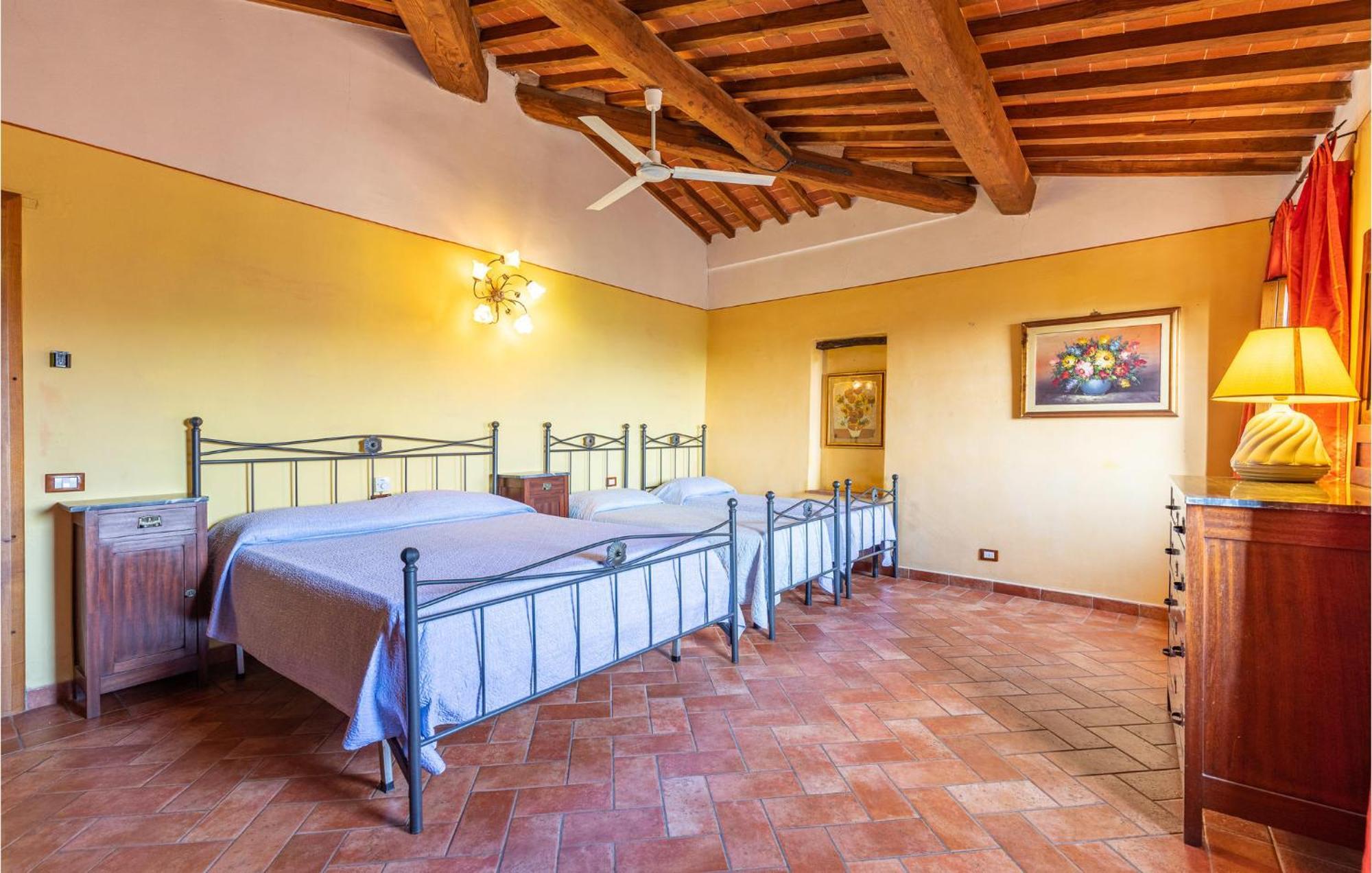 Awesome Home In Marliana With Kitchenette 外观 照片