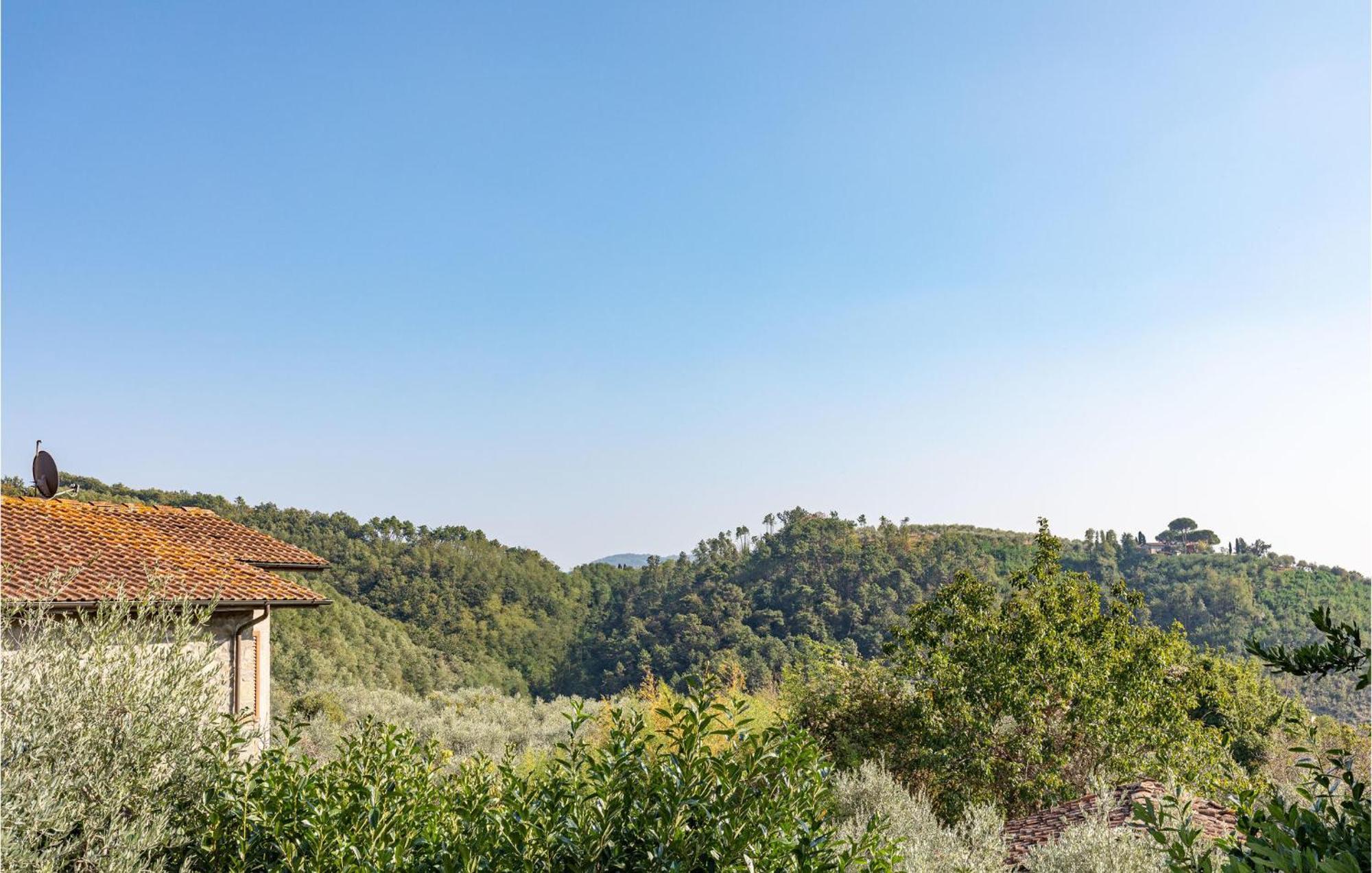Awesome Home In Marliana With Kitchenette 外观 照片