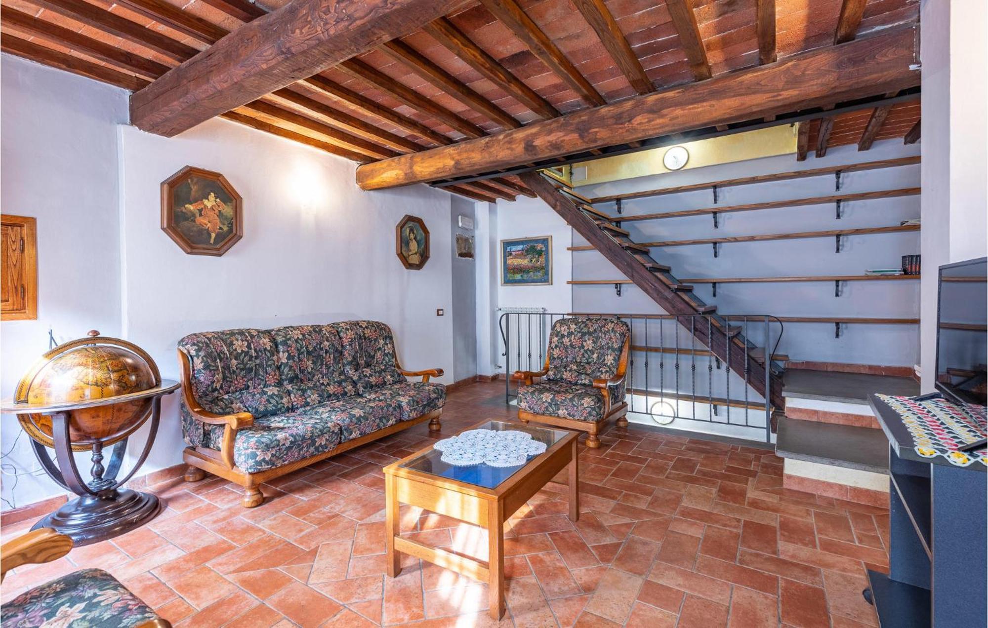 Awesome Home In Marliana With Kitchenette 外观 照片