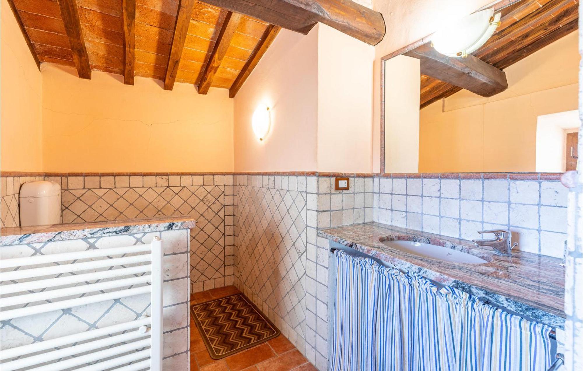 Awesome Home In Marliana With Kitchenette 外观 照片